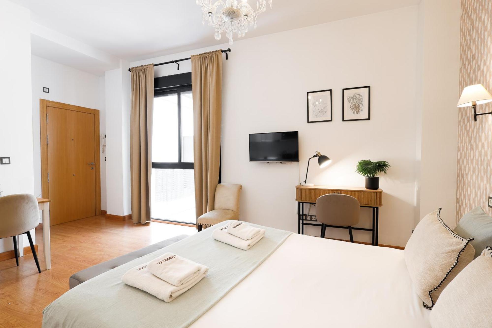 C15 - Charming Modern Studio In The Centre Malaga Exterior photo